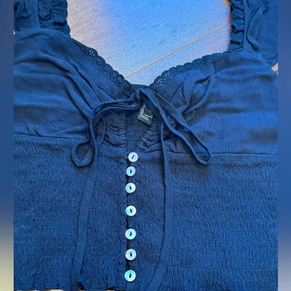 NWT FOREVER 21 Woven Crop Top - Picture 2 of 8